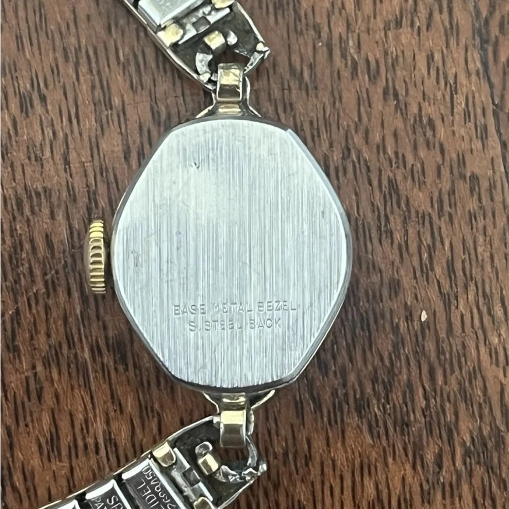 Vintage Timex Petite Watch With Stretch Band NOT WORKING
